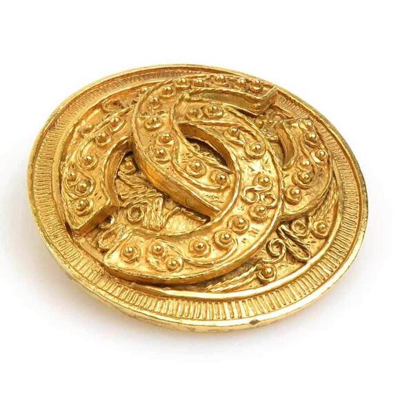 CHANEL Gold Logo Brooch - Picture 1 of 5